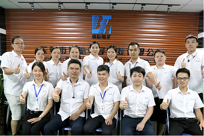 工程團(tuán)隊(duì)